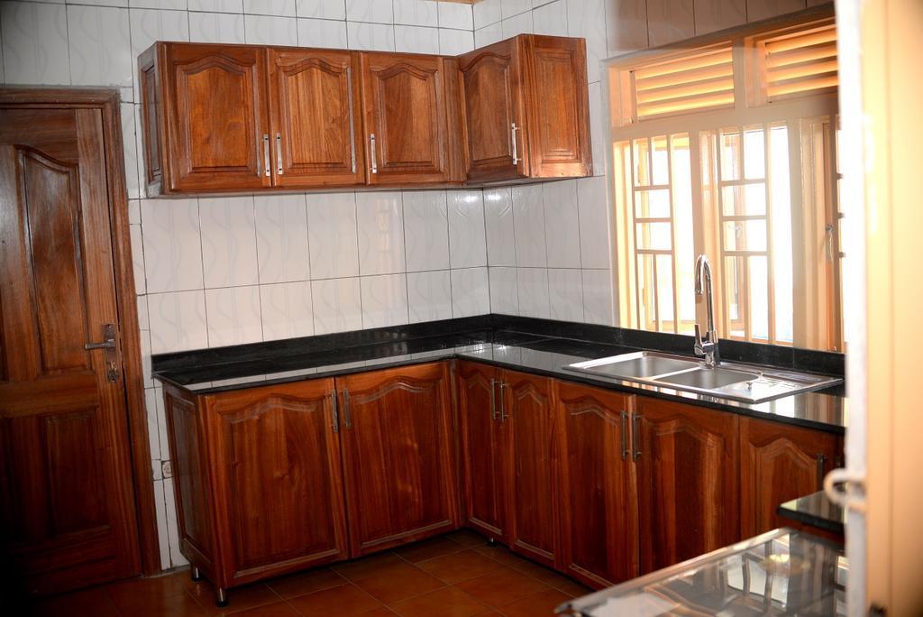 Keva Guest House Kigali Bagian luar foto